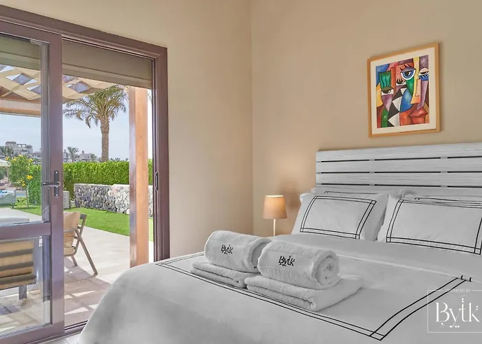Bytk - La Galeria Villa